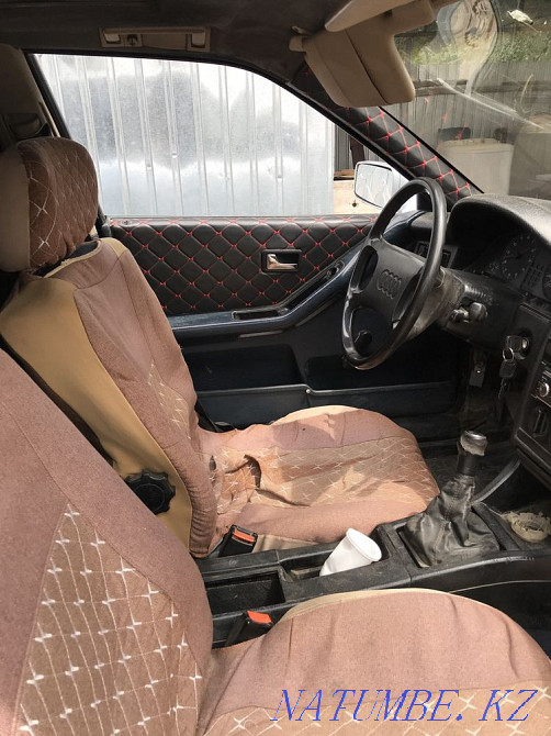 Audi 80    года  - изображение 4