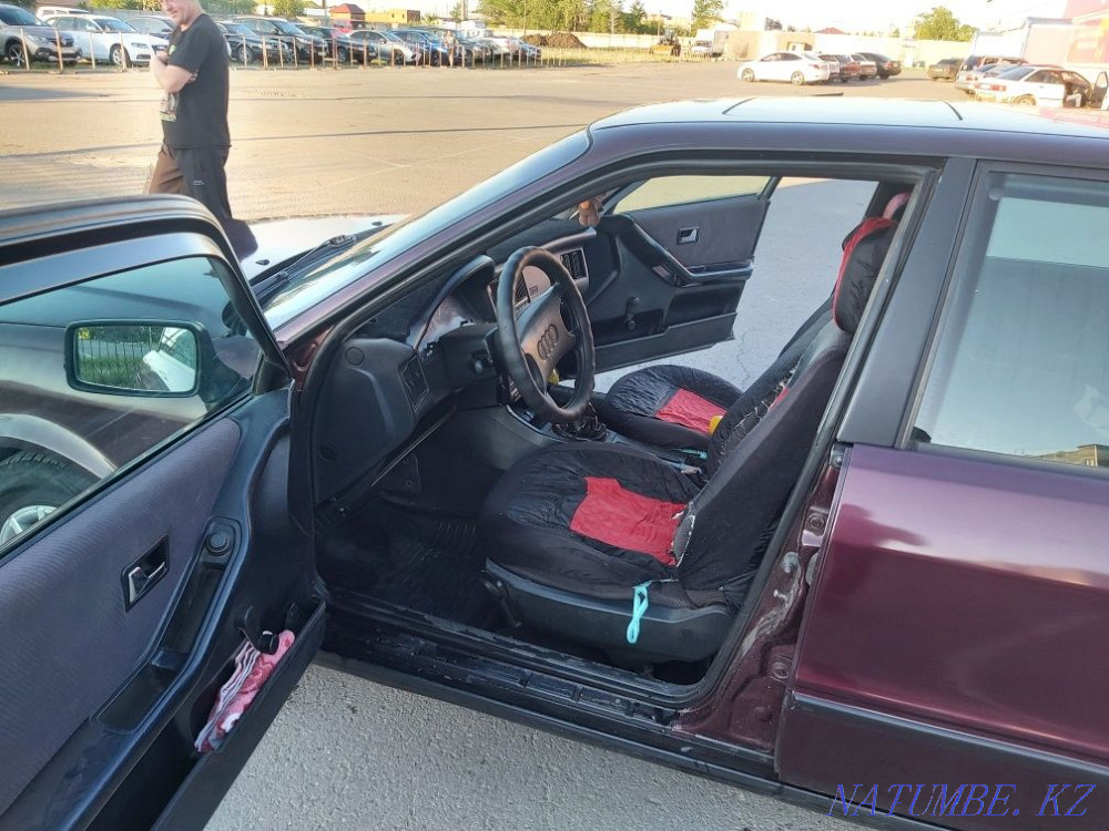 Audi '80  Петропавл - изображение 8