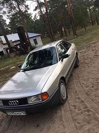 Audi 80    года Semey