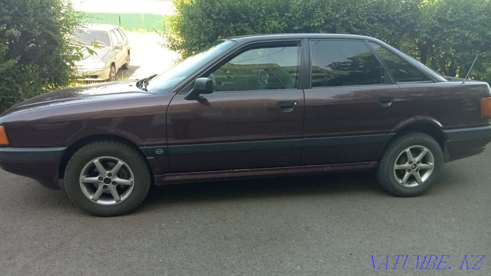 Audi 80    года  - изображение 6