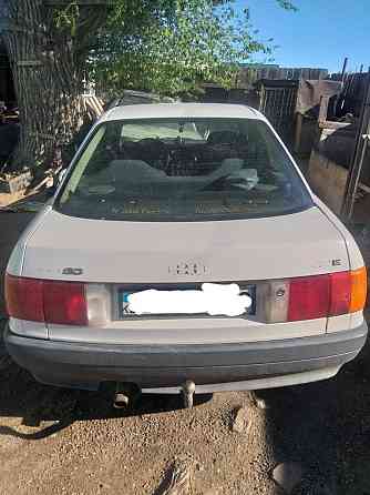 Audi 80    года Шашубай