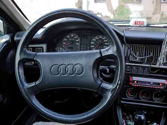 Audi 80    года  Ақсу 