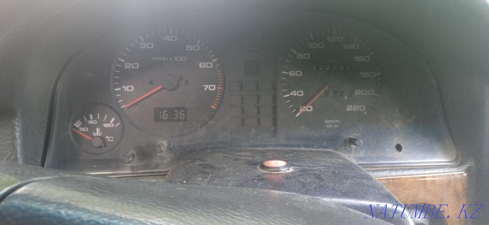 Audi 80    year Чапаево - photo 1