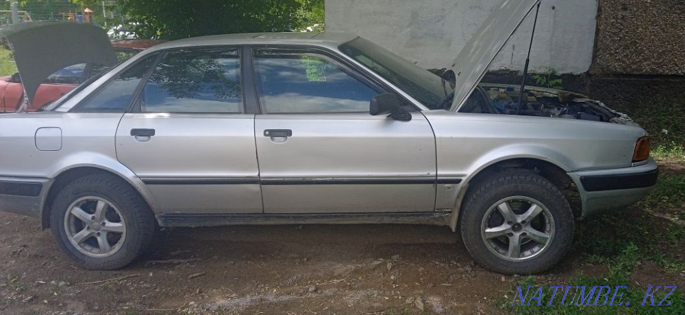 Audi 80    year Чапаево - photo 7