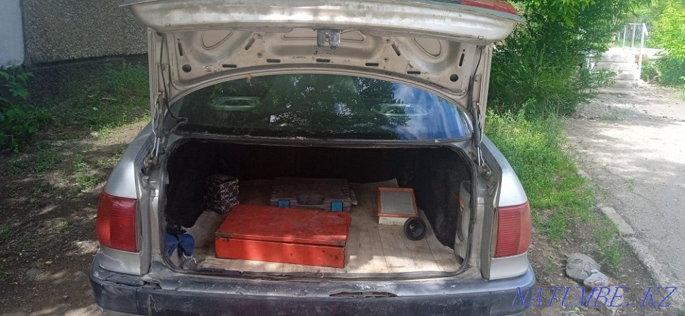 Audi 80    year Чапаево - photo 8