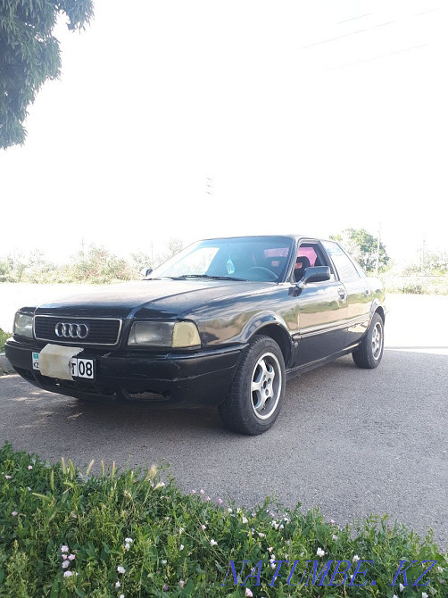 Audi 80    year Taraz - photo 1