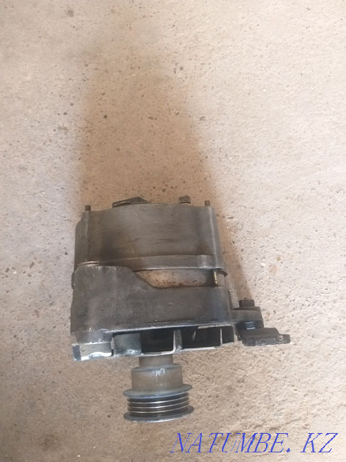 Audi '80  Орал - изображение 2