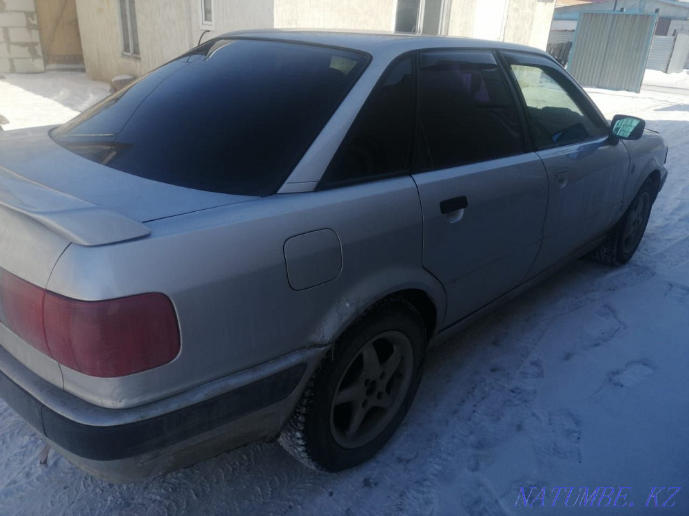 Audi 80    года Тельмана - изображение 1