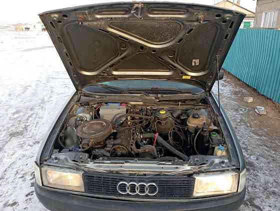 Audi 80    года  отбасы 