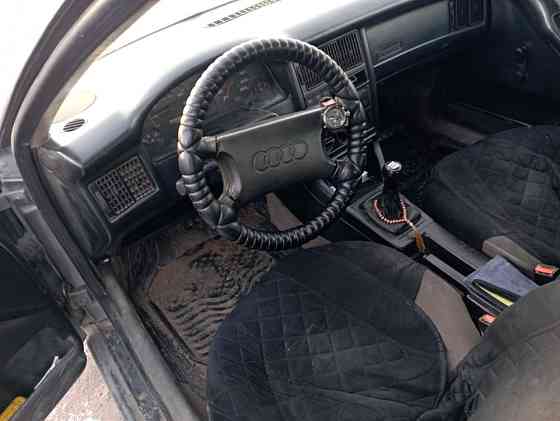 Audi 80    года  отбасы 