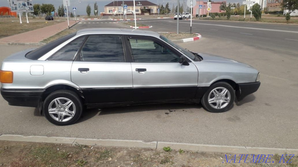 Audi 80    года Лисаковск - изображение 1