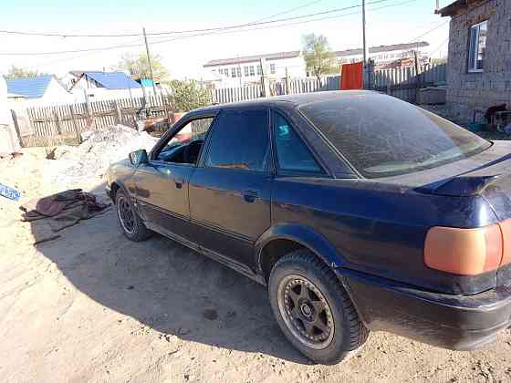 Audi 80    года Semey