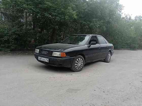 Audi 80    года  отбасы 