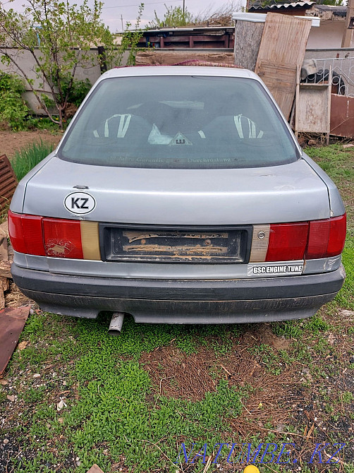 Audi 80    года Аркалык - изображение 4