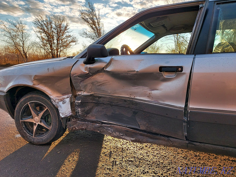 Audi 80    года Аркалык - изображение 6