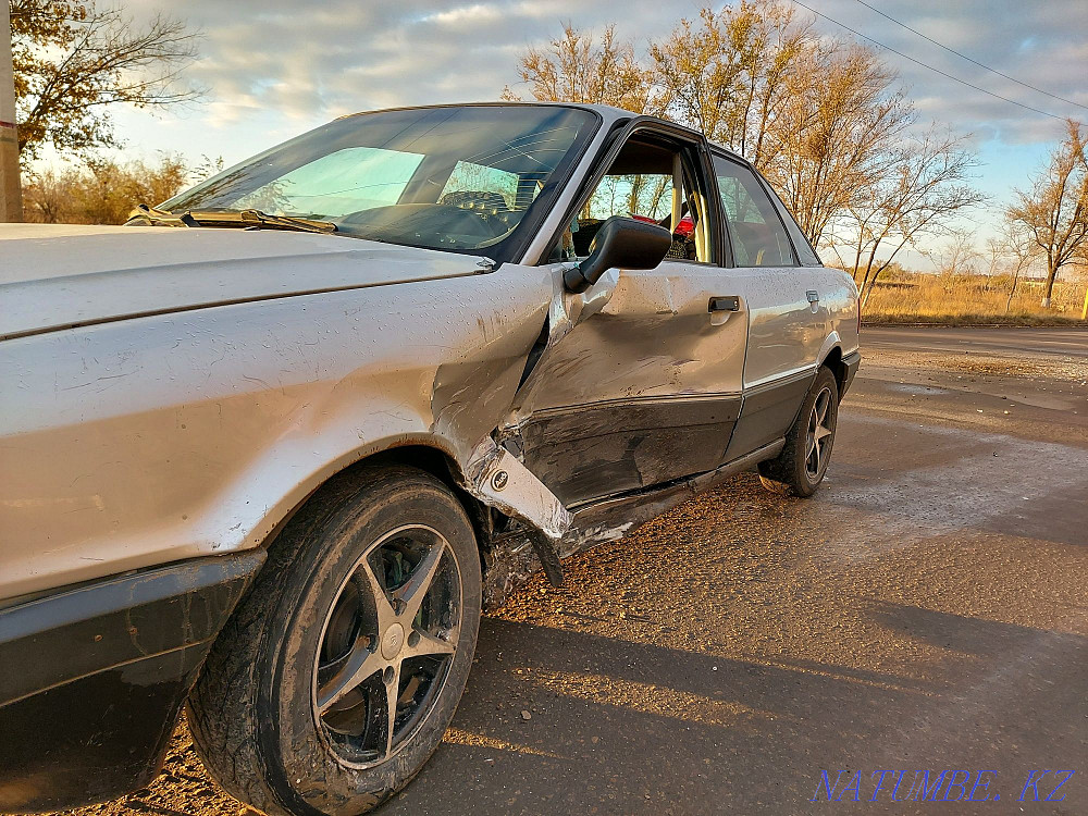 Audi 80    года Аркалык - изображение 7