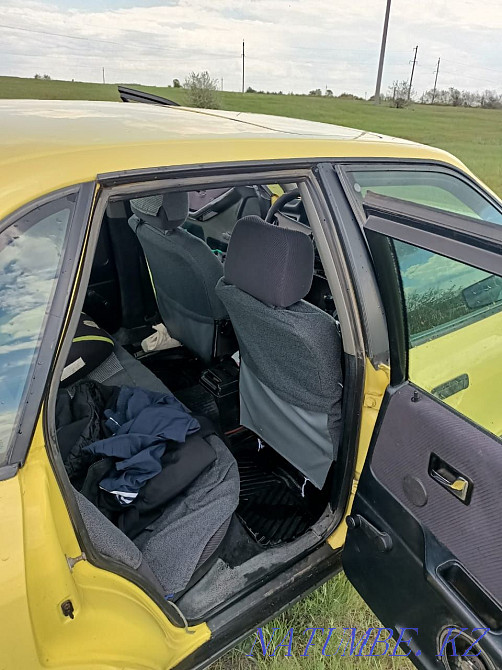 Audi 80    года Тобол - изображение 8