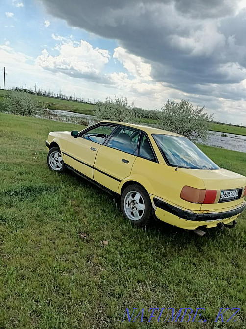 Audi 80    года Тобол - изображение 3