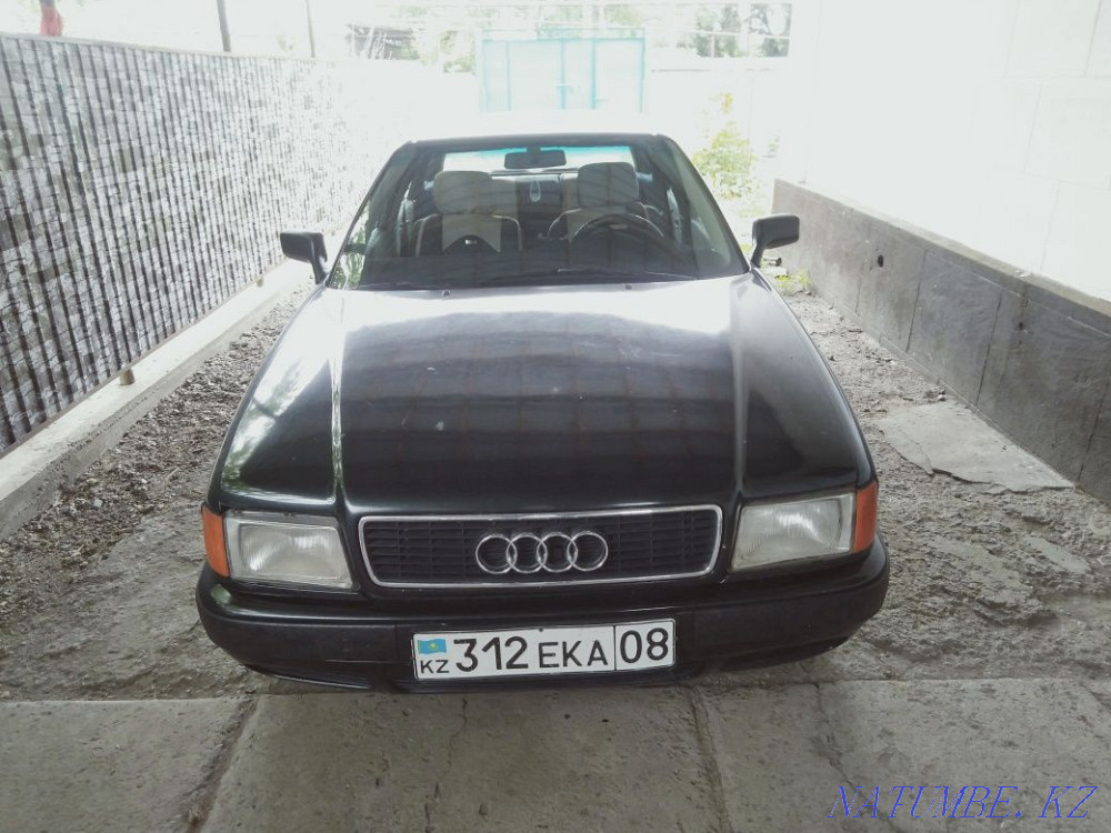 Audi 80    года  - изображение 3