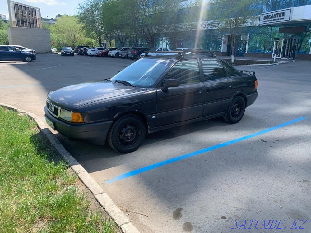 Audi 80    года Акбулак - изображение 1
