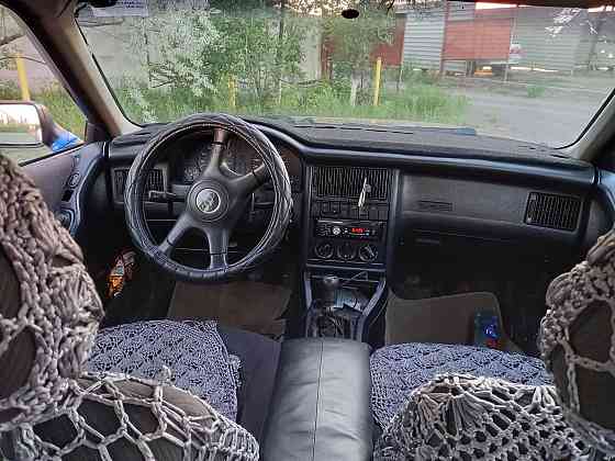 Audi 80    года Экибастуз