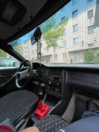 Audi 80    года  Қарағанды