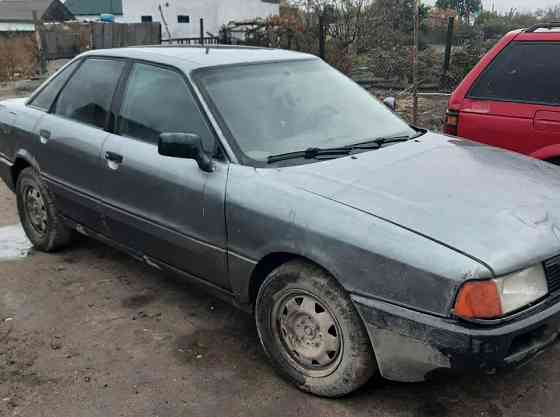 Audi 80    года Semey