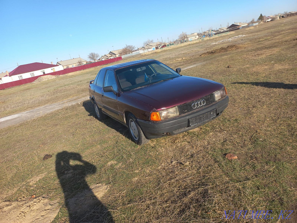 Audi 80    года  - изображение 2
