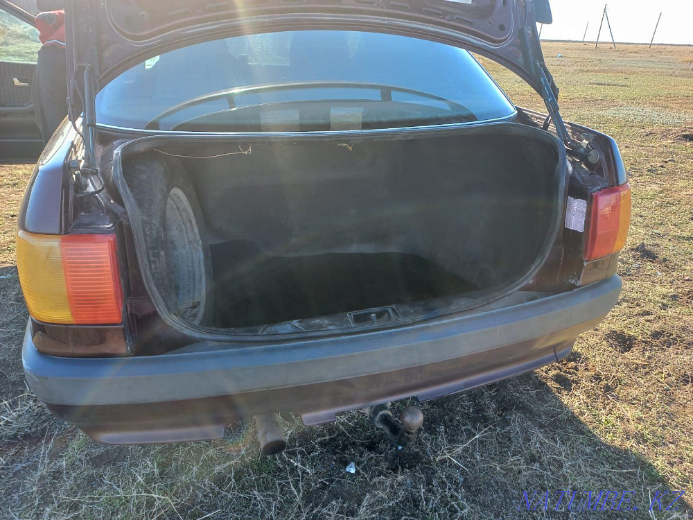 Audi 80    года  - изображение 6