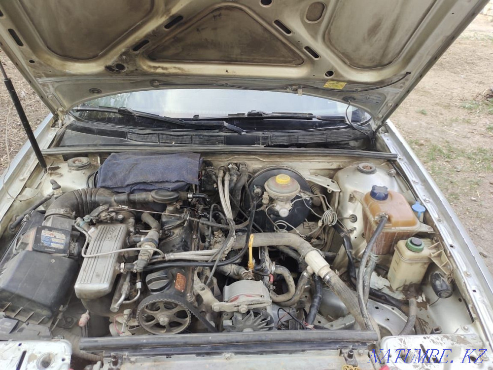 Audi 80    года  - изображение 6