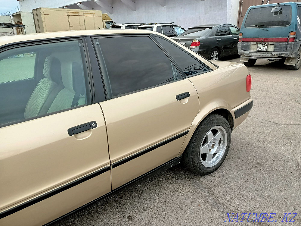 Audi 80    года Балхаш - изображение 3
