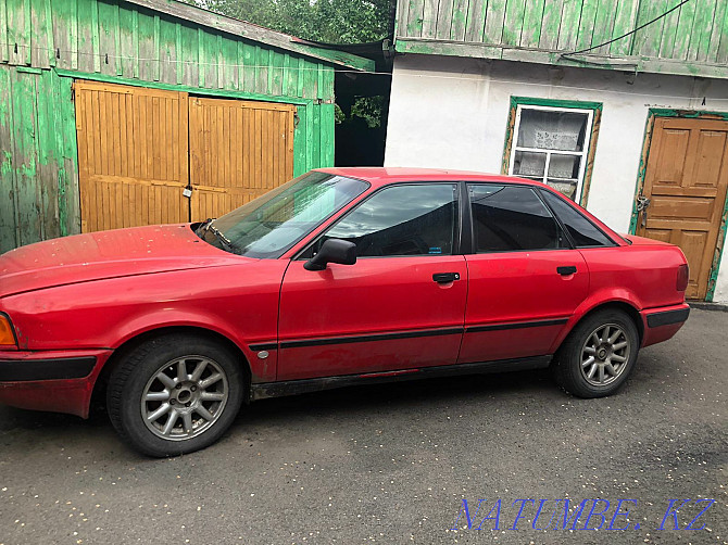 Audi 80    года Есик - изображение 6