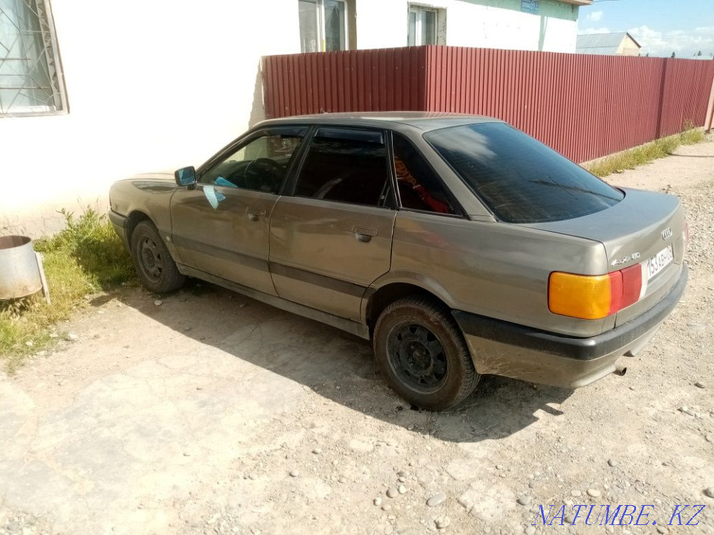 Audi 80    года  - изображение 4