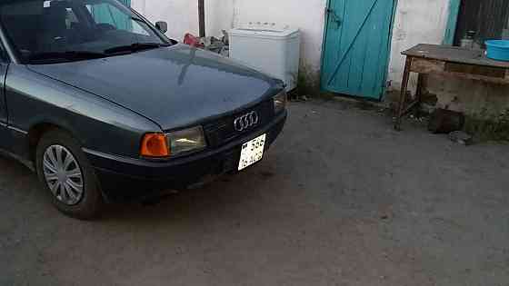 Audi 80    года Semey