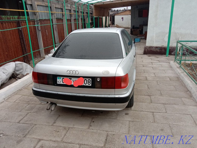 Audi 80    года Болтирик шешен - изображение 1