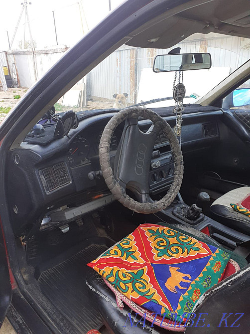 Audi '80  Орал - изображение 1