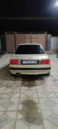 Audi 80    года Сарыкемер