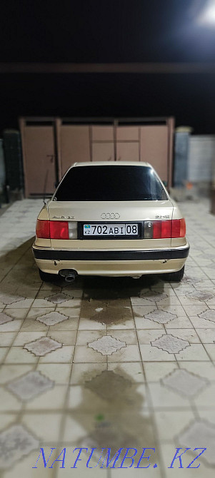 Audi 80    year Сарыкемер - photo 4