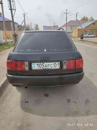 Audi 80    года Астана