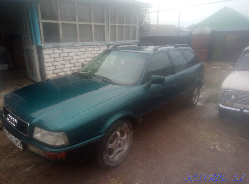 Audi '80  Орал - изображение 1