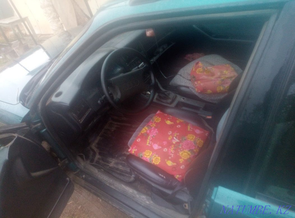 Audi '80  Орал - изображение 4