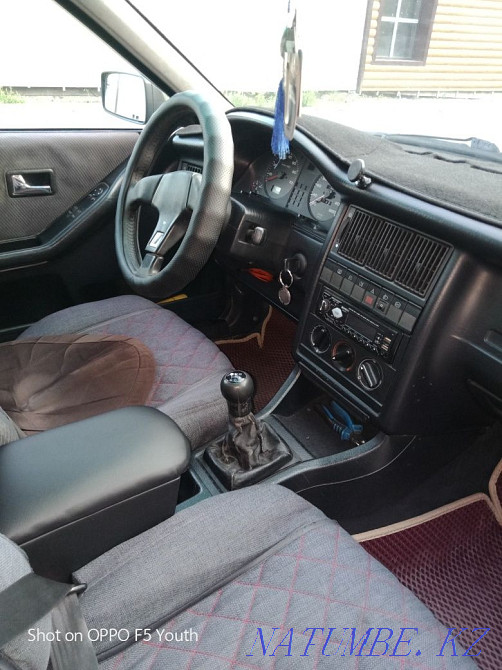 Audi 80    year Чапаево - photo 9
