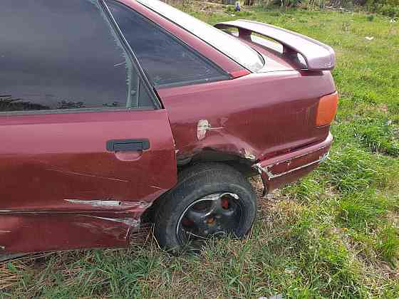 Audi 80    года 