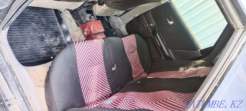 Audi '80 Жарсуат - изображение 6