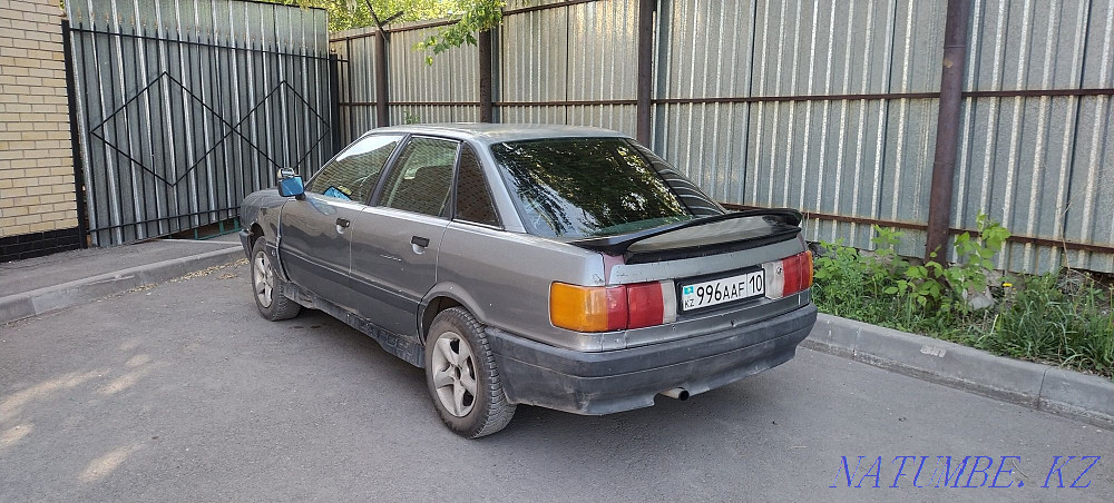 Audi '80 Жарсуат - изображение 3