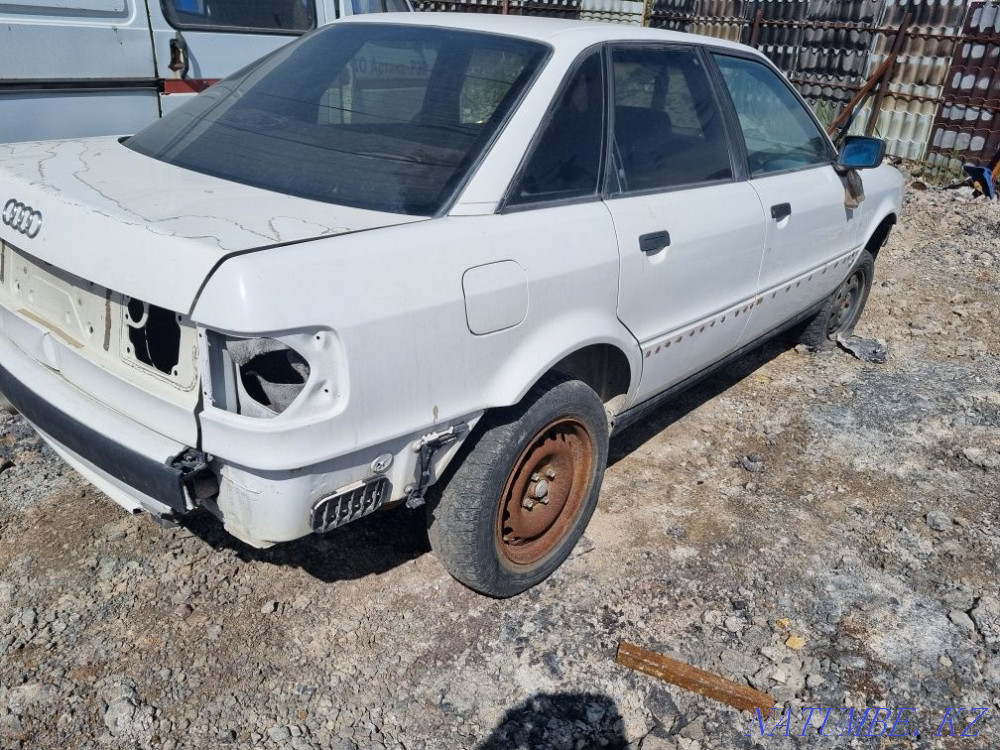 Audi 80    year Astana - photo 6