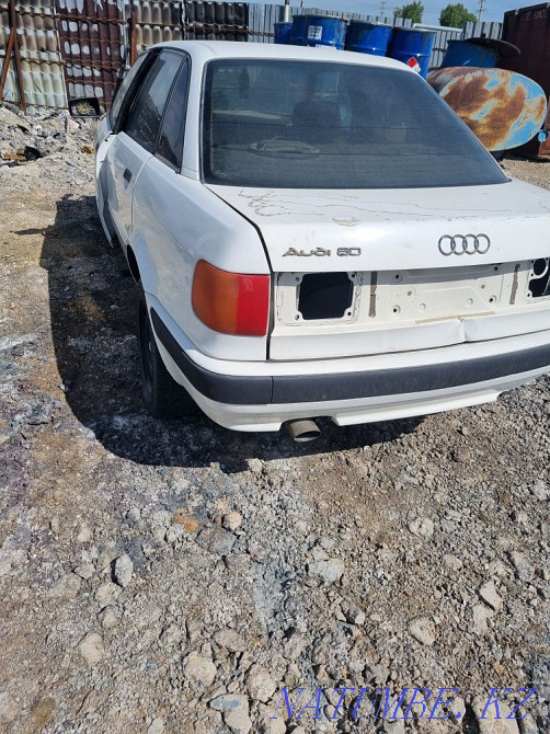 Audi 80    year Astana - photo 7