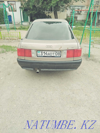 Audi 80    year Taraz - photo 5