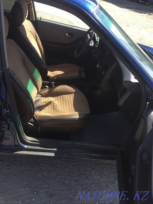 Audi 80    года  - изображение 7