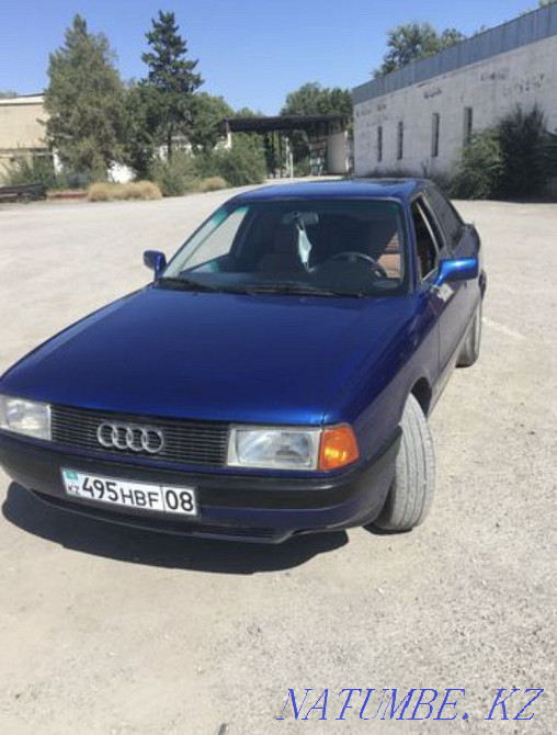 Audi 80    года  - изображение 1